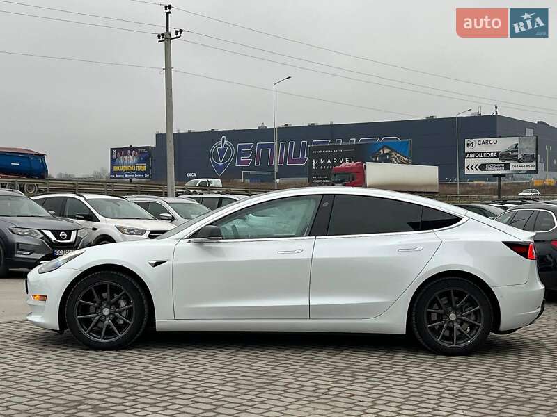 Седан Tesla Model 3 2019 в Львові фото 3 Седан Tesla Model 3 2019 в Львові