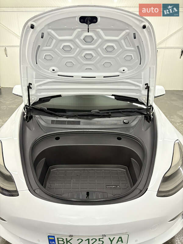 Седан Tesla Model 3 2021 в Лановцах фото 27 Седан Tesla Model 3 2021 в Лановцах
