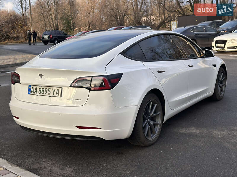 Седан Tesla Model 3 2022 в Чернигове фото 5 Седан Tesla Model 3 2022 в Чернигове