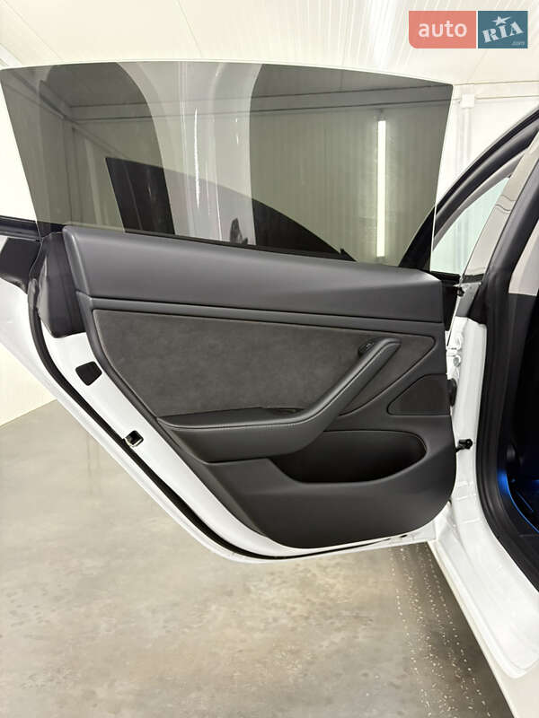 Седан Tesla Model 3 2021 в Лановцах фото 72 Седан Tesla Model 3 2021 в Лановцах