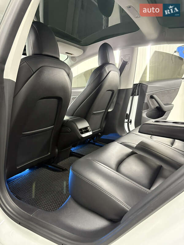 Седан Tesla Model 3 2021 в Лановцах фото 75 Седан Tesla Model 3 2021 в Лановцах