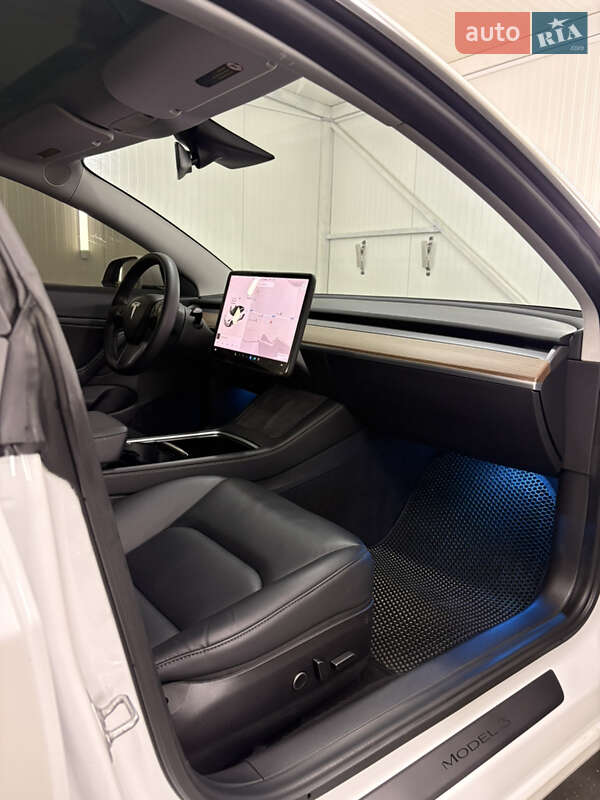 Седан Tesla Model 3 2021 в Лановцах фото 88 Седан Tesla Model 3 2021 в Лановцах