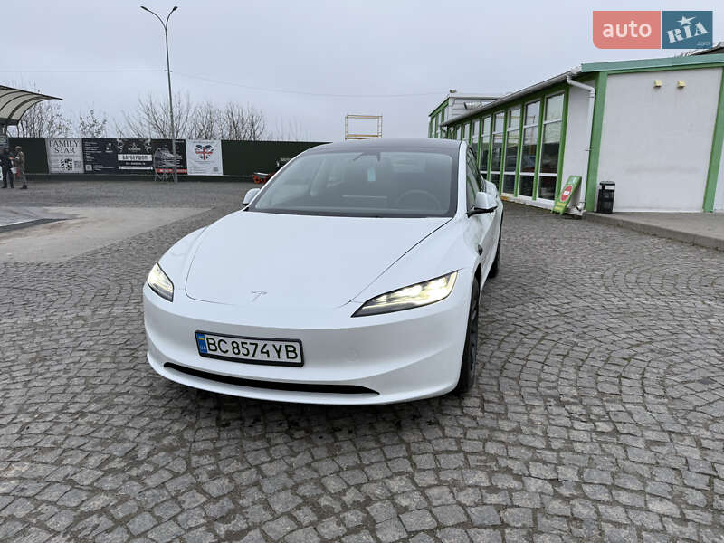 Седан Tesla Model 3 2024 в Золочеві