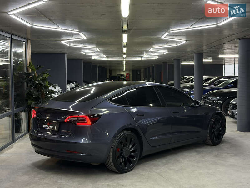Седан Tesla Model 3 2021 в Одессе