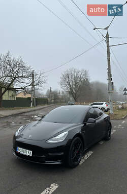 Седан Tesla Model 3 2019 в Львове