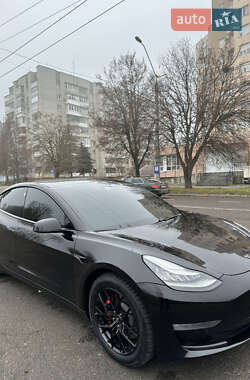 Седан Tesla Model 3 2019 в Львове