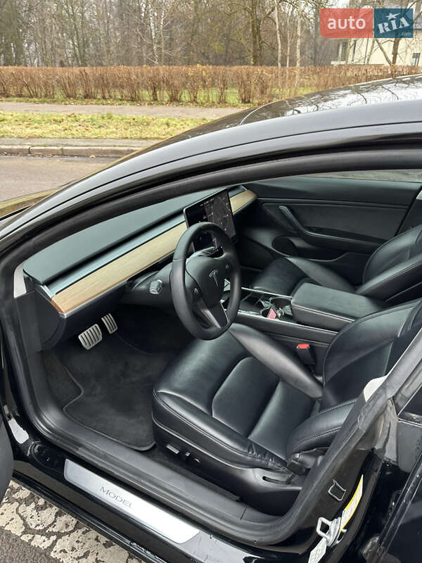 Седан Tesla Model 3 2019 в Львове фото 15 Седан Tesla Model 3 2019 в Львове