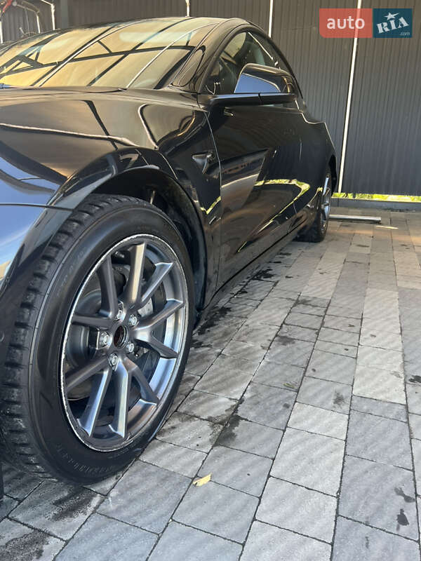 Седан Tesla Model 3 2022 в Ужгороде фото 7 Седан Tesla Model 3 2022 в Ужгороде
