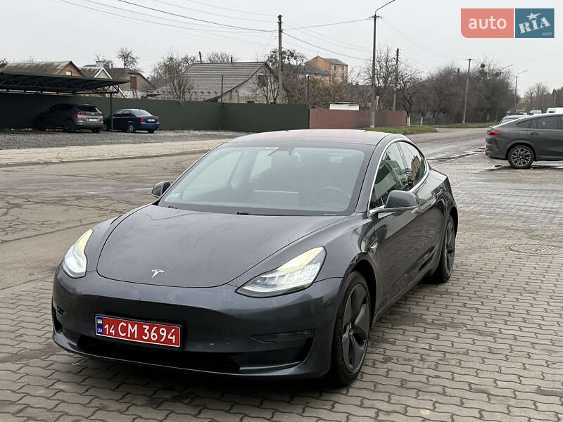 Седан Tesla Model 3 2018 в Владимире