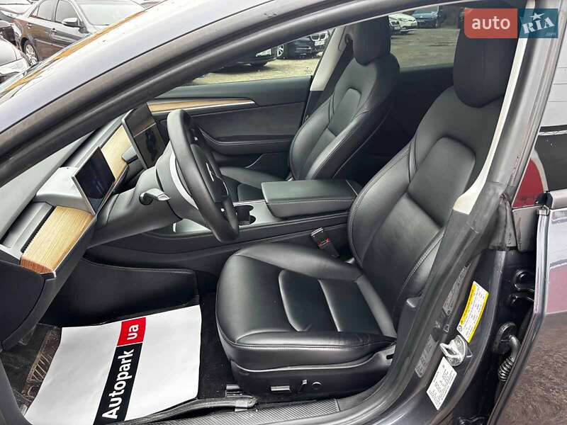 Седан Tesla Model 3 2022 в Запорожье