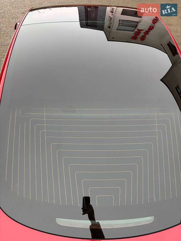 Седан Tesla Model 3 2018 в Луцьку