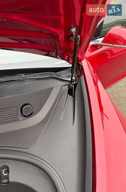Седан Tesla Model 3 2018 в Луцке