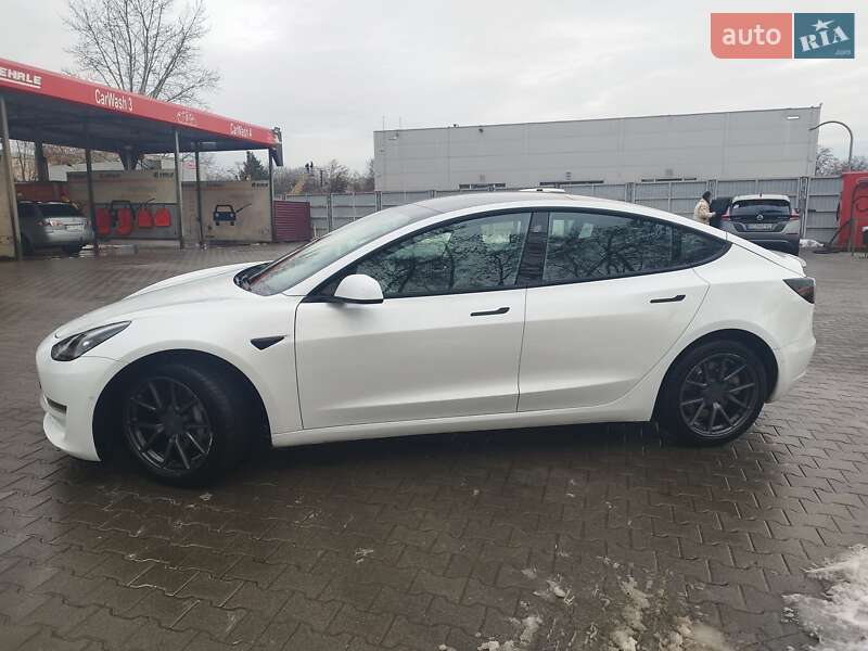 Седан Tesla Model 3 2021 в Львове фото 3 Седан Tesla Model 3 2021 в Львове