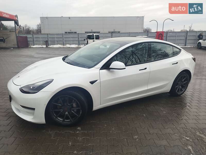 Седан Tesla Model 3 2021 в Львове фото 2 Седан Tesla Model 3 2021 в Львове