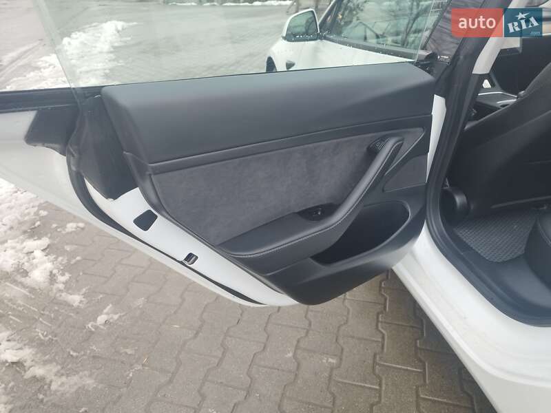 Седан Tesla Model 3 2021 в Львове фото 20 Седан Tesla Model 3 2021 в Львове
