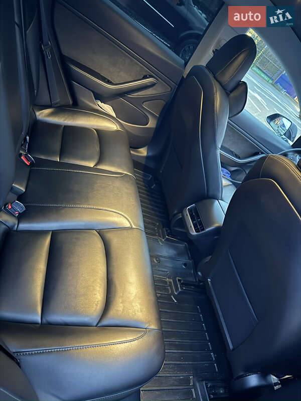 Седан Tesla Model 3 2019 в Калуші фото 14 Седан Tesla Model 3 2019 в Калуші
