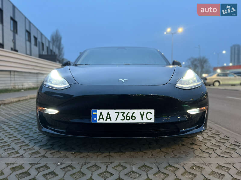 Седан Tesla Model 3 2019 в Киеве фото 39 Седан Tesla Model 3 2019 в Киеве