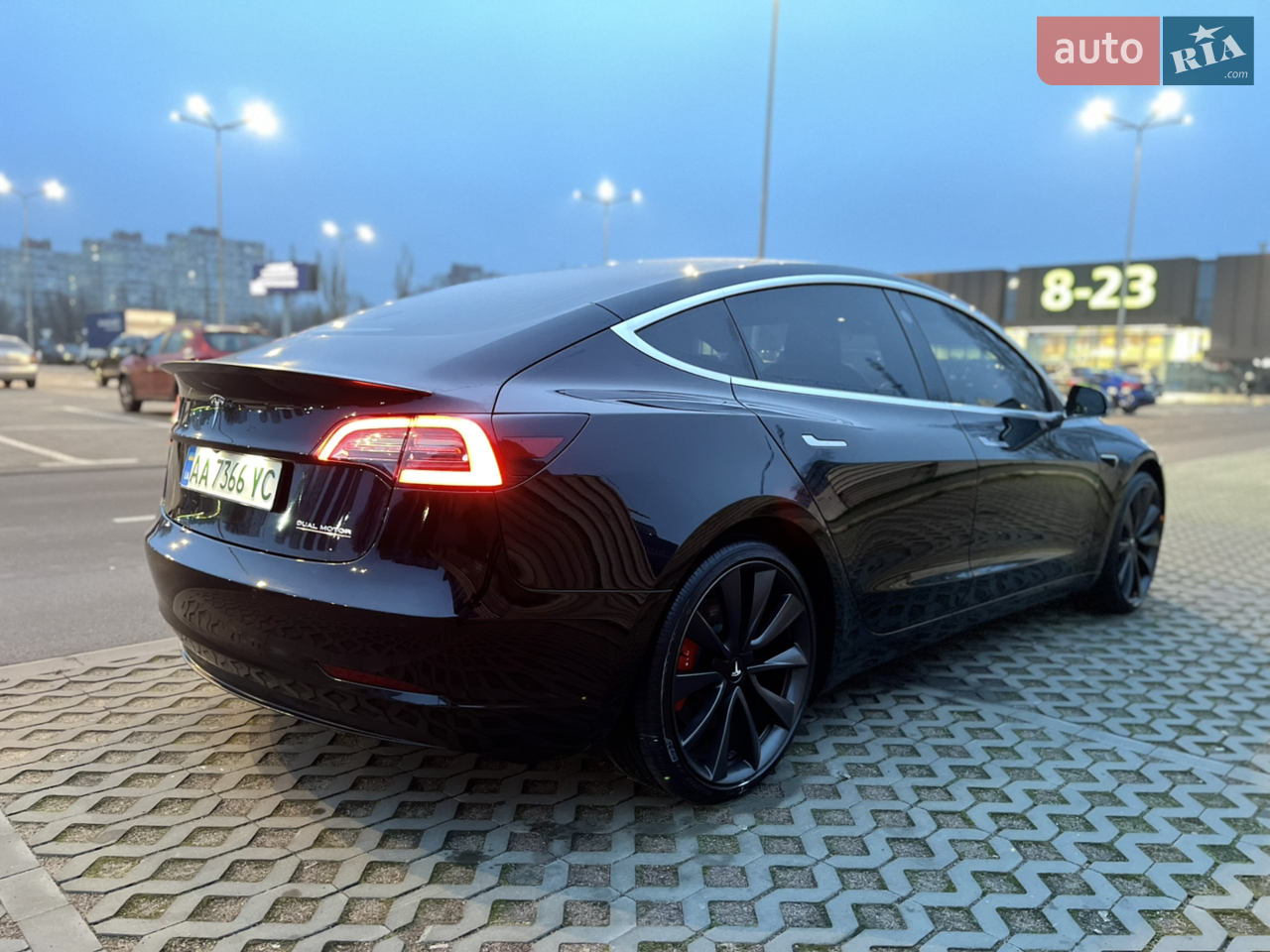 2018 Tesla Model 3 - мініатюра 24