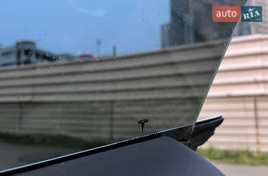 Седан Tesla Model 3 2019 в Киеве