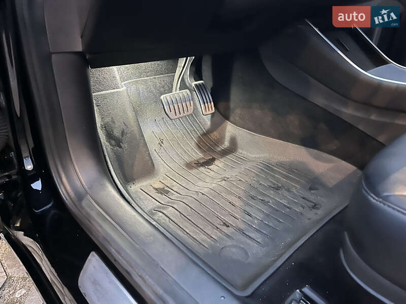 Седан Tesla Model 3 2019 в Киеве фото 68 Седан Tesla Model 3 2019 в Киеве