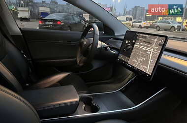 Седан Tesla Model 3 2019 в Киеве