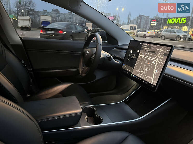 Седан Tesla Model 3 2019 в Киеве фото 83 Седан Tesla Model 3 2019 в Киеве