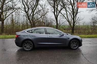 Седан Tesla Model 3 2018 в Одессе
