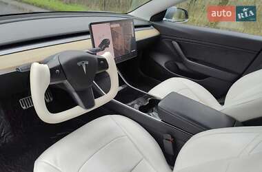 Седан Tesla Model 3 2018 в Одессе