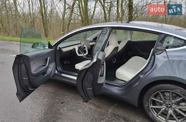 Седан Tesla Model 3 2018 в Одессе