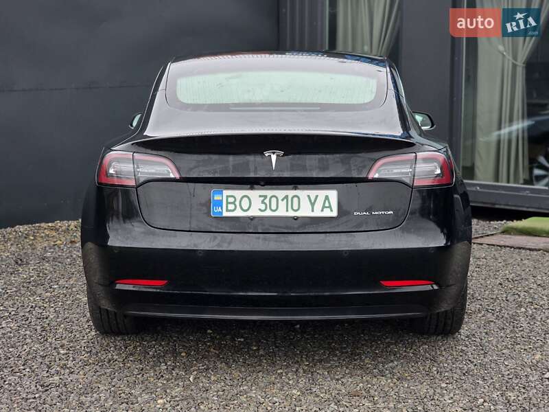 Седан Tesla Model 3 2018 в Тернополе