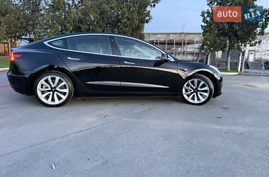 Седан Tesla Model 3 2019 в Измаиле