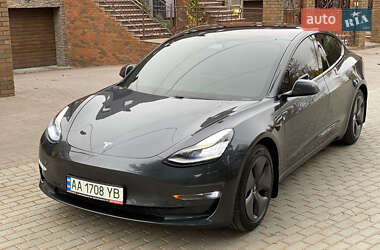 Седан Tesla Model 3 2018 в Кропивницком