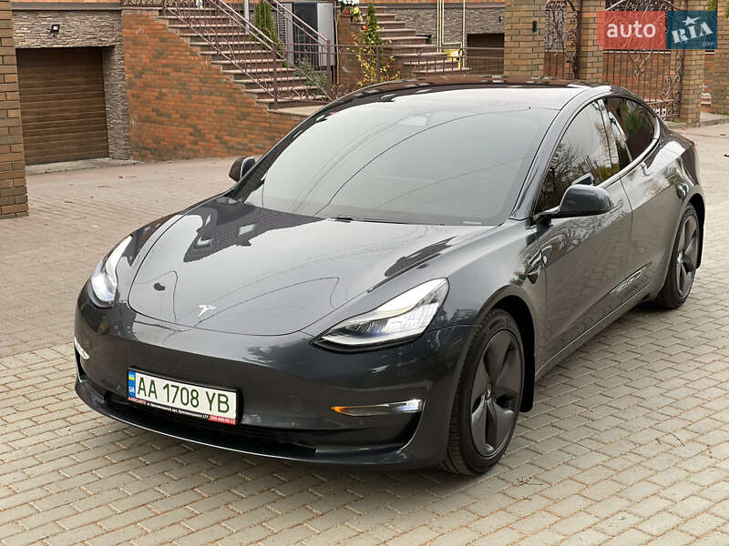 Седан Tesla Model 3 2018 в Кропивницком фото Седан Tesla Model 3 2018 в Кропивницком