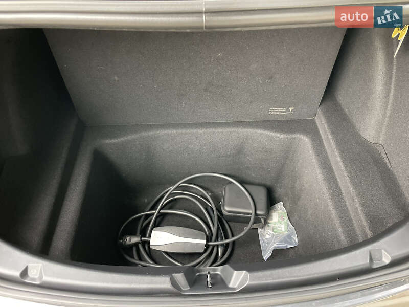 Седан Tesla Model 3 2018 в Кропивницком фото 17 Седан Tesla Model 3 2018 в Кропивницком