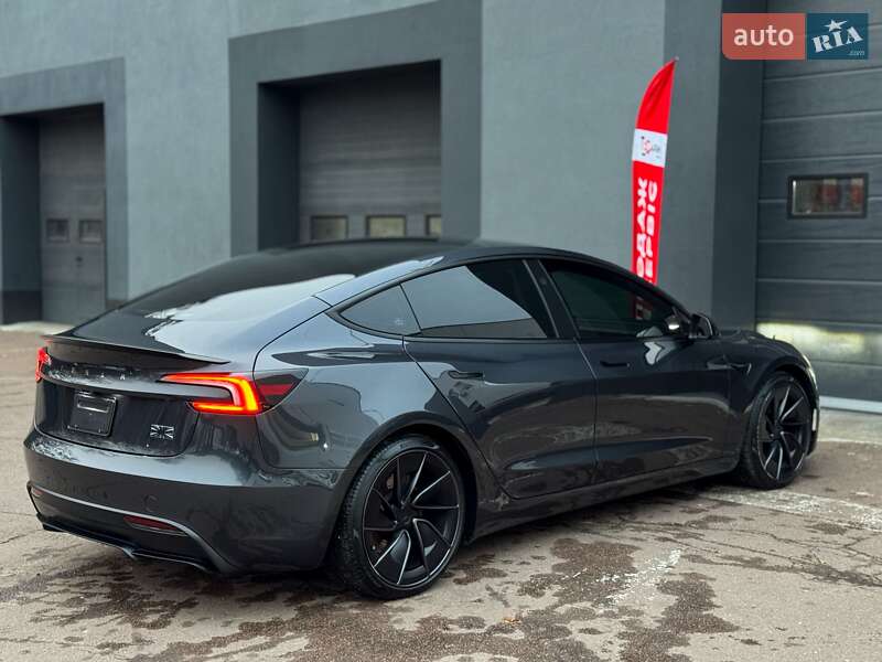 Седан Tesla Model 3 2024 в Києві фото 10 Седан Tesla Model 3 2024 в Києві