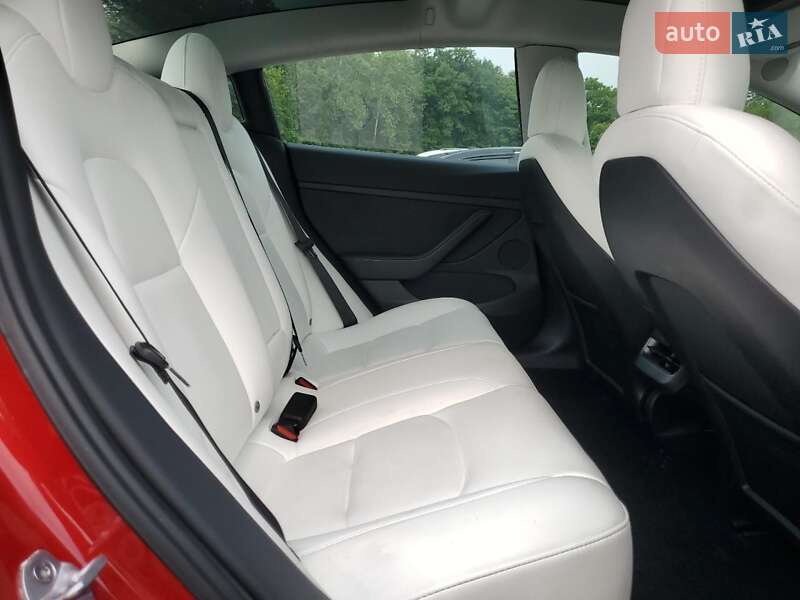 Седан Tesla Model 3 2023 в Киеве фото 4 Седан Tesla Model 3 2023 в Киеве