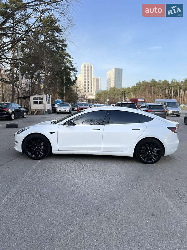 Седан Tesla Model 3 2018 в Киеве фото 5 Седан Tesla Model 3 2018 в Киеве
