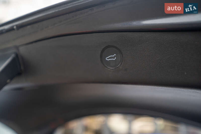 Седан Tesla Model 3 2021 в Киеве фото 22 Седан Tesla Model 3 2021 в Киеве