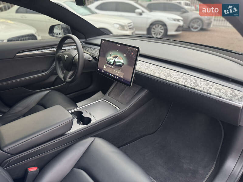 Седан Tesla Model 3 2023 в Одессе