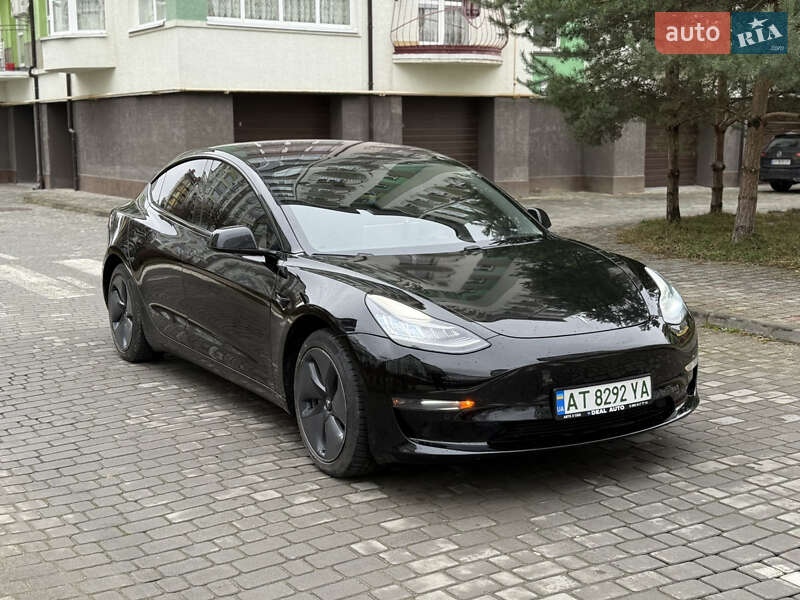 Седан Tesla Model 3 2018 в Ивано-Франковске
