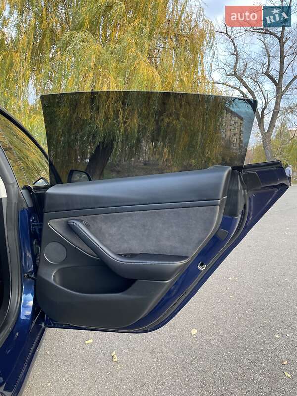 Седан Tesla Model 3 2021 в Кривом Роге фото 29 Седан Tesla Model 3 2021 в Кривом Роге