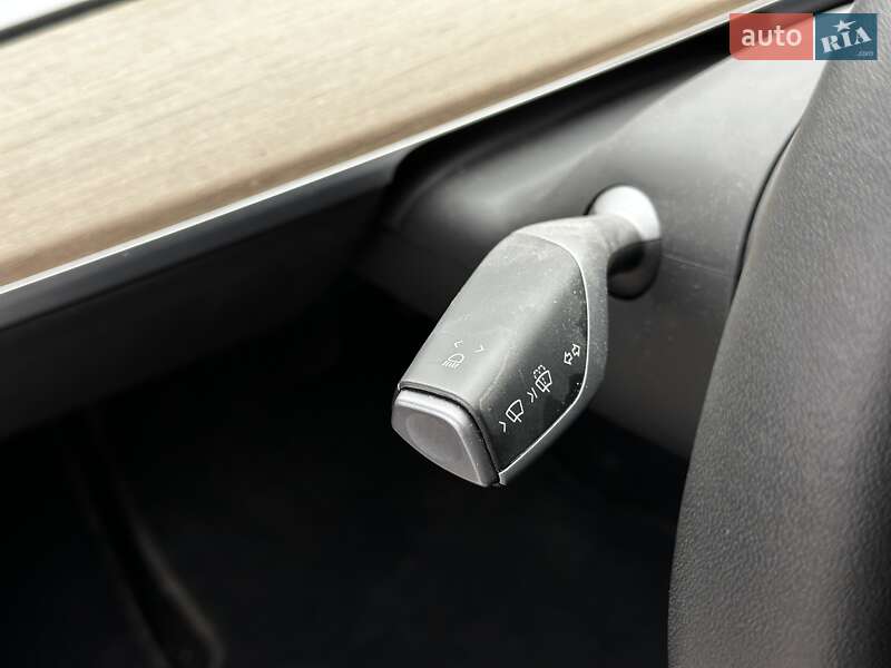 Седан Tesla Model 3 2022 в Львове фото 26 Седан Tesla Model 3 2022 в Львове