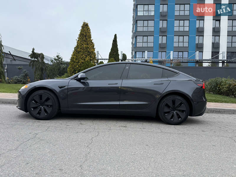 Седан Tesla Model 3 2025 в Днепре фото 12 Седан Tesla Model 3 2025 в Днепре