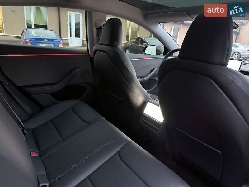 Седан Tesla Model 3 2025 в Днепре фото 26 Седан Tesla Model 3 2025 в Днепре