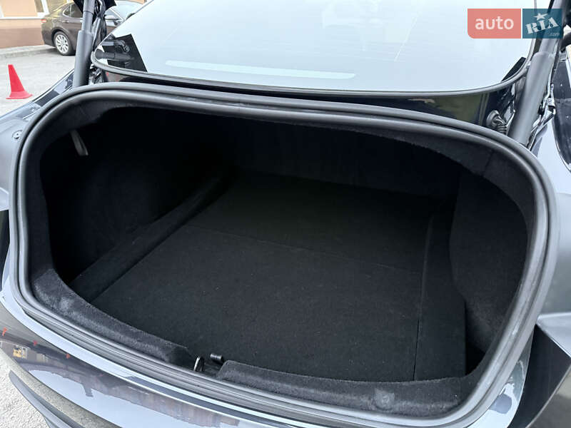 Седан Tesla Model 3 2025 в Днепре фото 31 Седан Tesla Model 3 2025 в Днепре