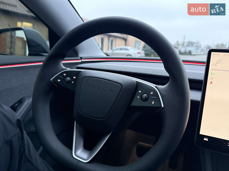 Седан Tesla Model 3 2025 в Днепре фото 39 Седан Tesla Model 3 2025 в Днепре