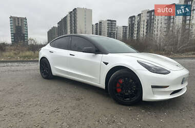 Седан Tesla Model 3 2022 в Києві