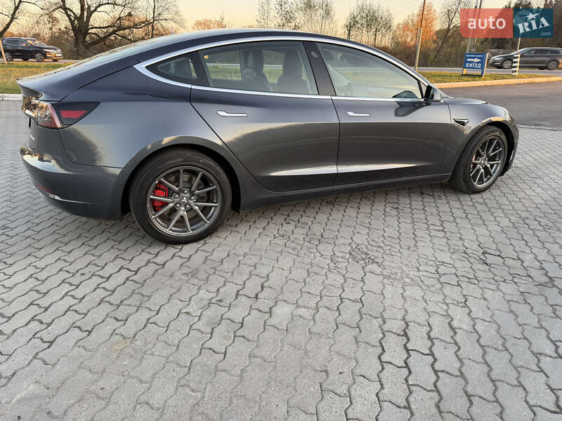 Седан Tesla Model 3 2019 в Дубно фото 7 Седан Tesla Model 3 2019 в Дубно
