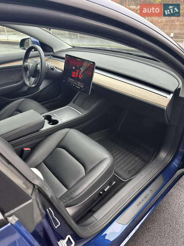 Седан Tesla Model 3 2022 в Дніпрі