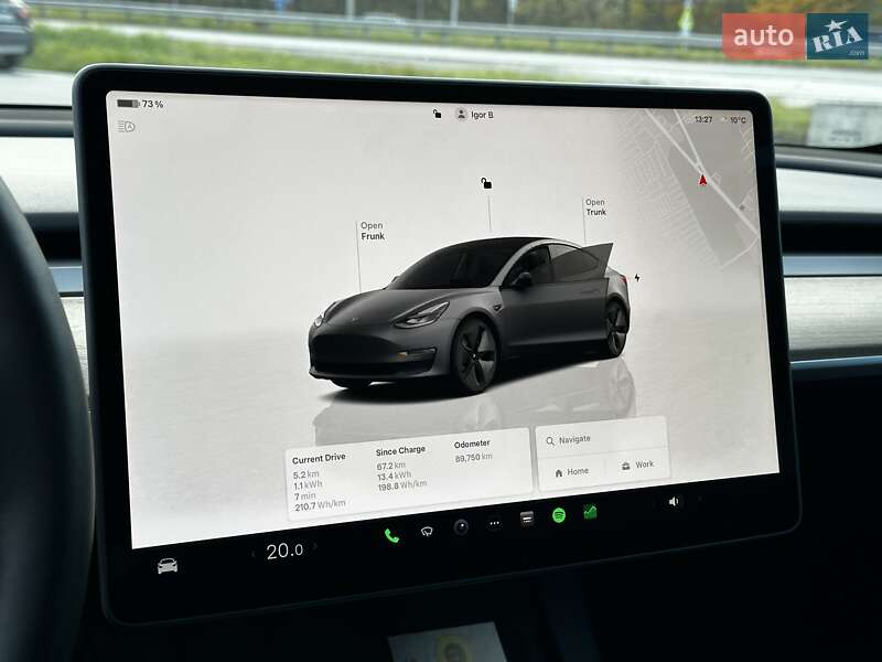 Седан Tesla Model 3 2022 в Львове